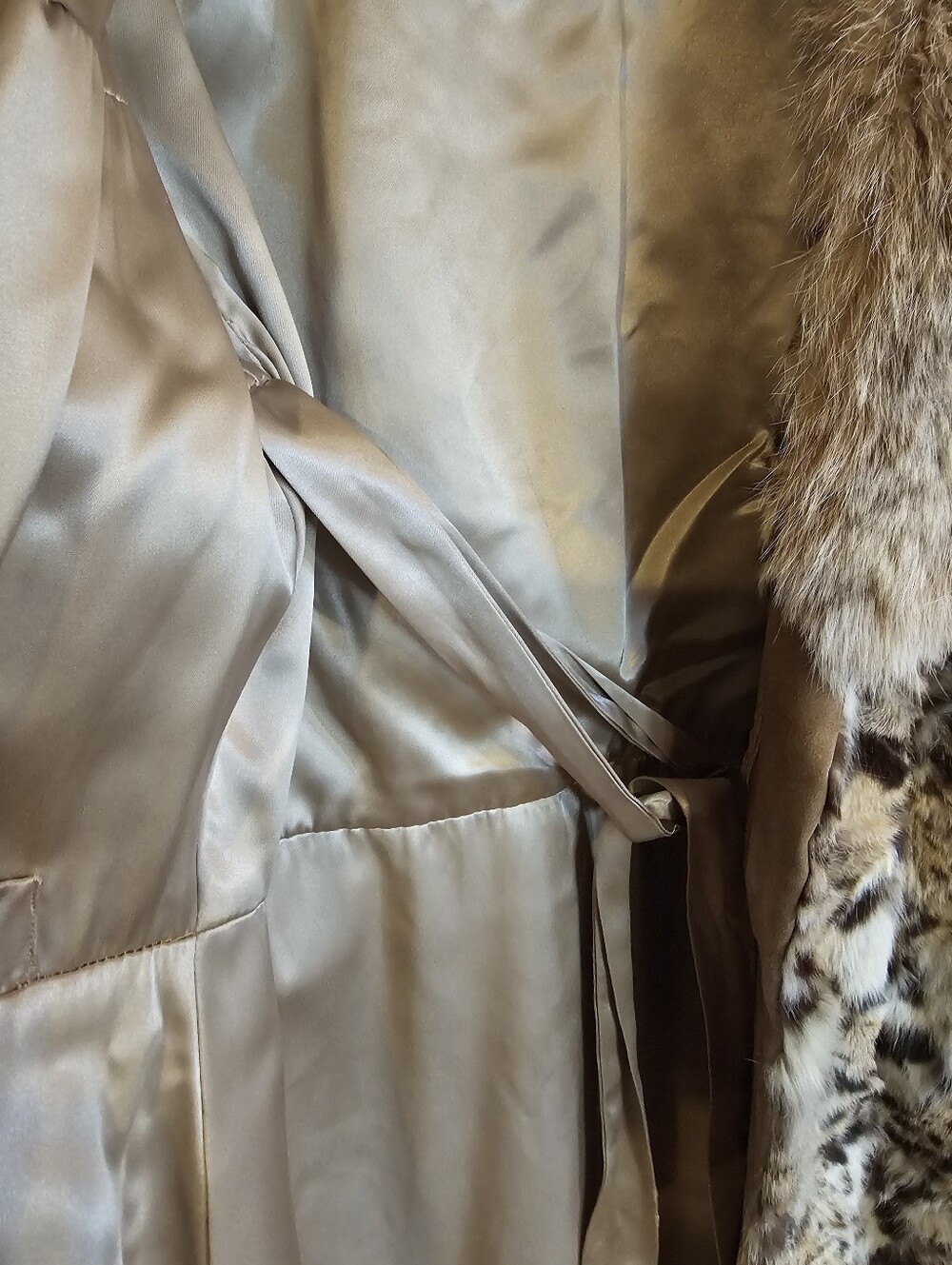 Vintage Robinson's Genuine Wild Fur & Fox Collar Coat | M.J. Monogram Mcm - Picture 9 of 15